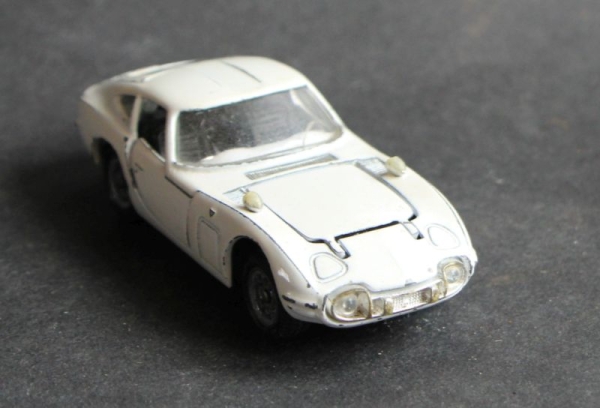 Mebetoys Toyota 2000 GT 1967 DieCast Model (5846)